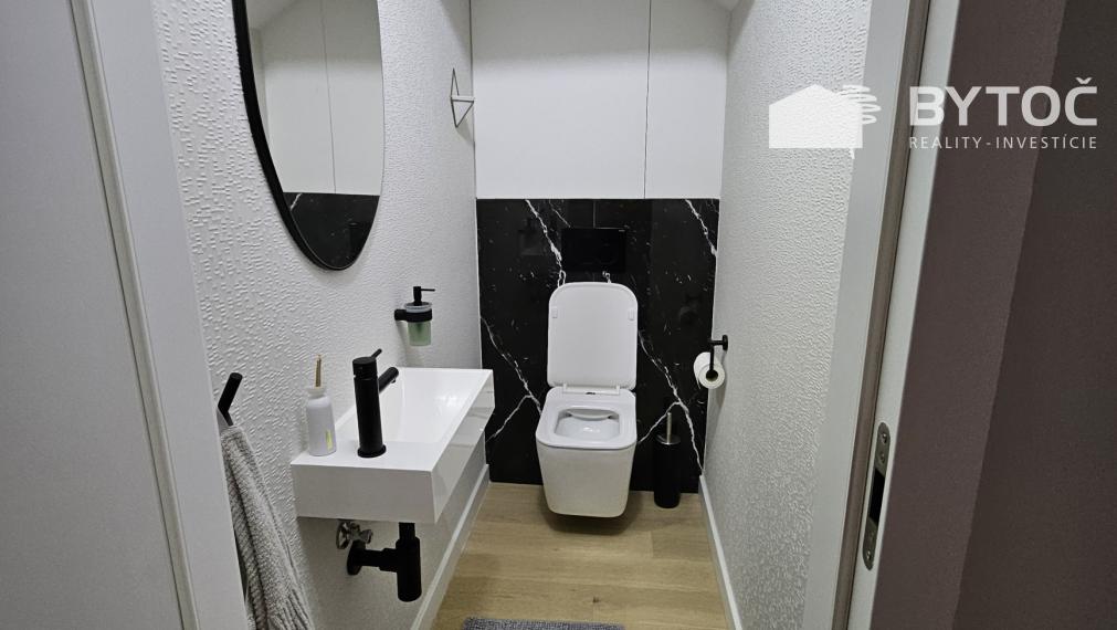 Exkluzívne rodinné bývanie v srdci prírody – Marianka, 13 km od centra Bratislavy.