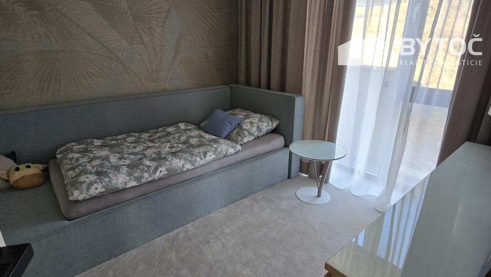 Exkluzívne luxusné bývanie v srdci prírody – Marianka, 13 km od centra Bratislavy.