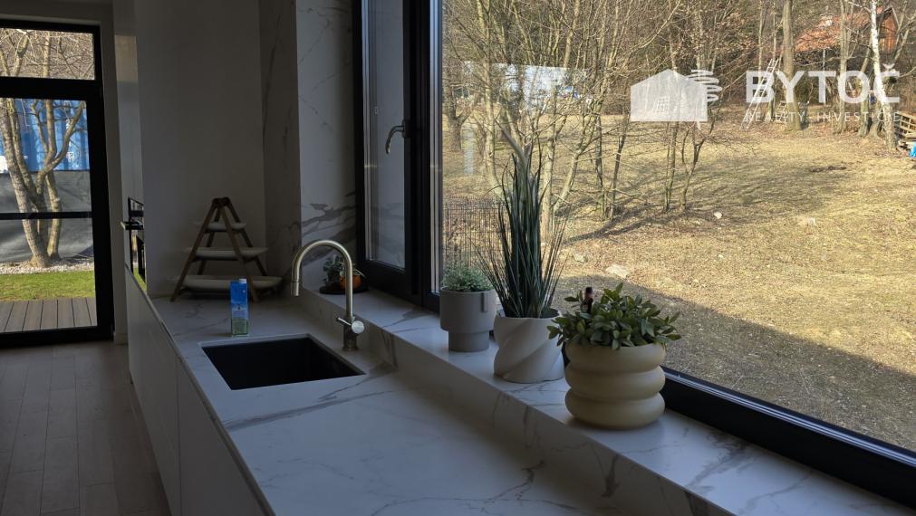 Exkluzívne luxusné bývanie v srdci prírody – Marianka, 13 km od centra Bratislavy.