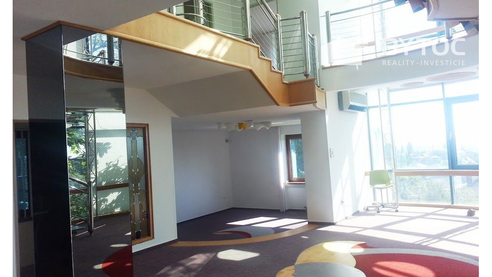 RK BYTOČ - Prenájom kancelárskych priestorov - VILA OSTRAVSKÁ, Horský park