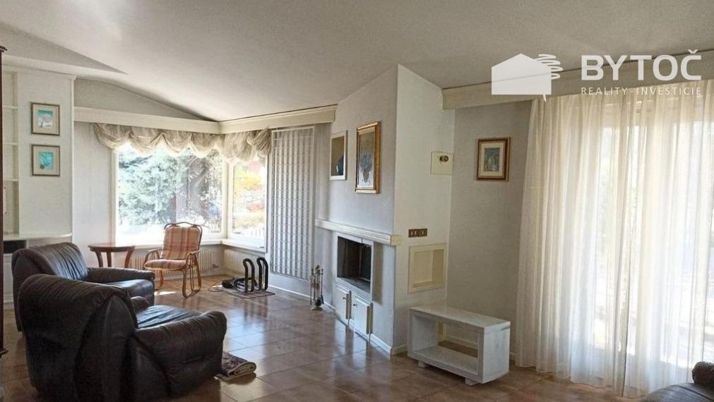 BYTOČ RK - samostatná 6,5-izb. vila s garážou a záhradou v Taliansku pri ostrove Grado - Aquileia!