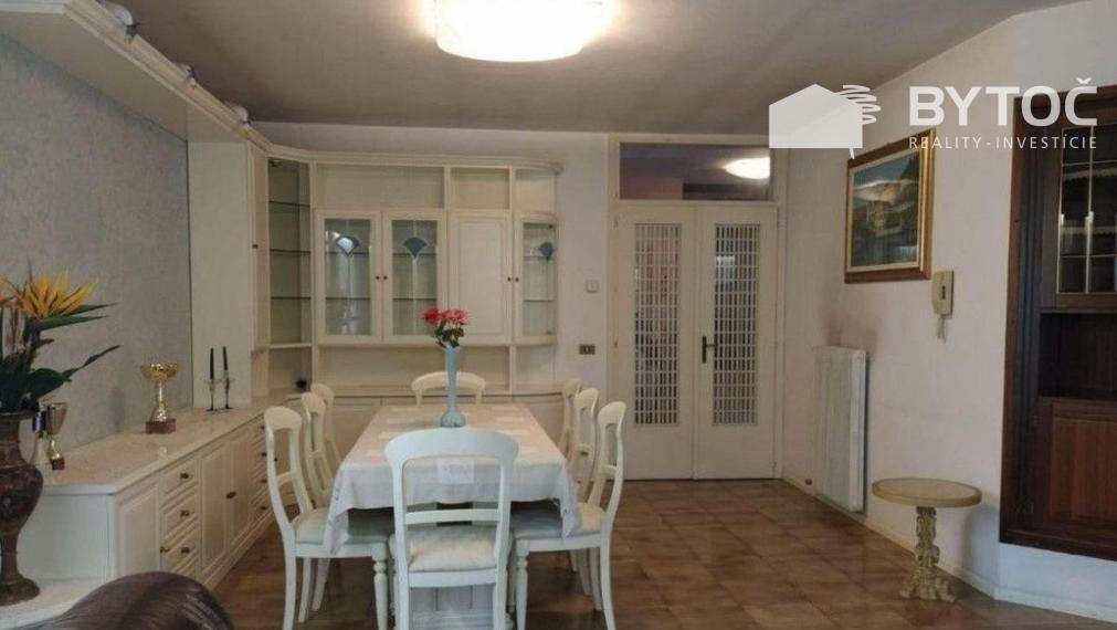 BYTOČ RK - samostatná 6,5-izb. vila s garážou a záhradou v Taliansku pri ostrove Grado - Aquileia!