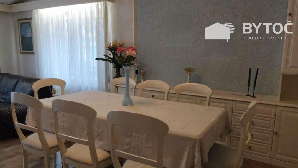 BYTOČ RK - samostatná 6,5-izb. vila s garážou a záhradou v Taliansku pri ostrove Grado - Aquileia!