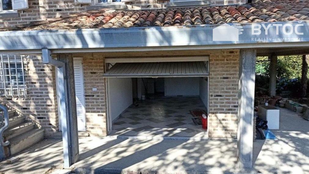 BYTOČ RK - samostatná 6,5-izb. vila s garážou a záhradou v Taliansku pri ostrove Grado - Aquileia!