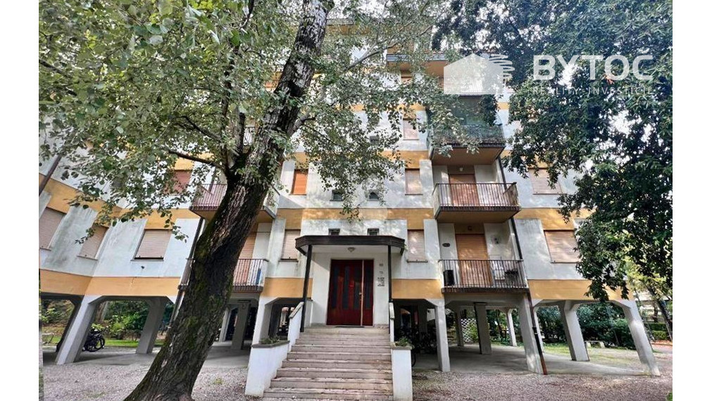 PREDANÉ! 2-izb. byt s terasou a parkovaním v Taliansku na ostrove Grado - Pineta!