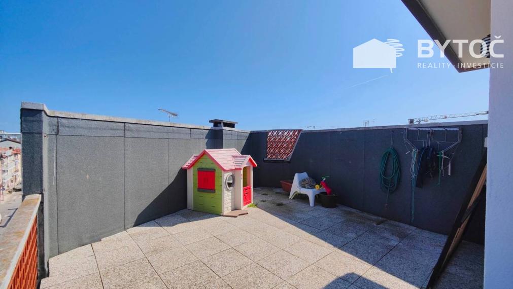 PREDANÉ! 3-izb. byt s obrovskou terasou v Taliansku na ostrove Grado - Cittá Giardino