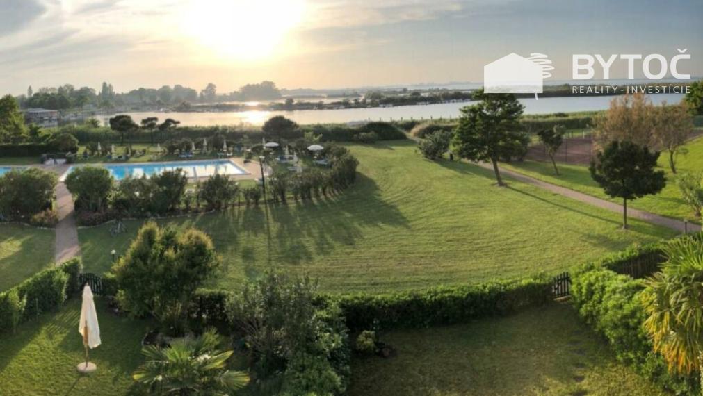 PREDANÉ! 2-izb. byt s veľkou terasou v Taliansku na ostrove Grado - Valle Goppion