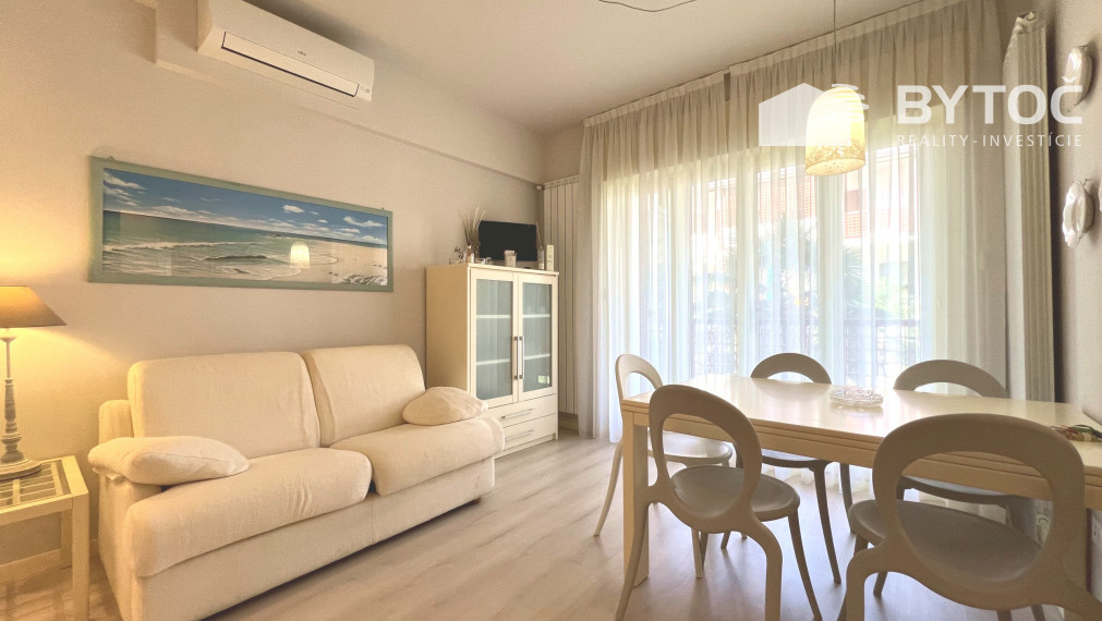 PREDANÉ! 3-izb. byt s terasou a parkovaním v Taliansku na ostrove Grado - Pineta