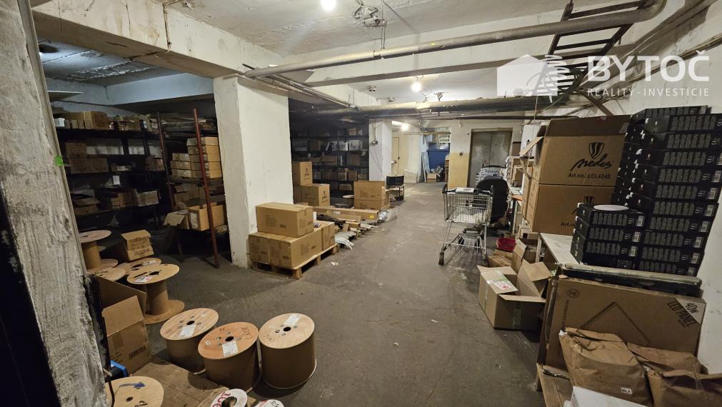 BYTOČ RK – Predaj obchodného a skladového priestoru s nakladacou  rampou – m.č. Petržalka , Bratislava.