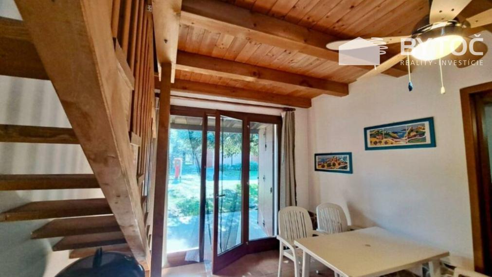 BYTOČ RK - radový 2-podl. mezonet v Taliansku - ostrov Grado