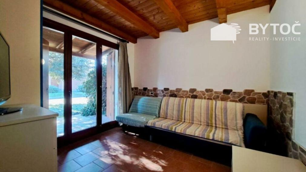 BYTOČ RK - radový 2-podl. mezonet v Taliansku - ostrov Grado