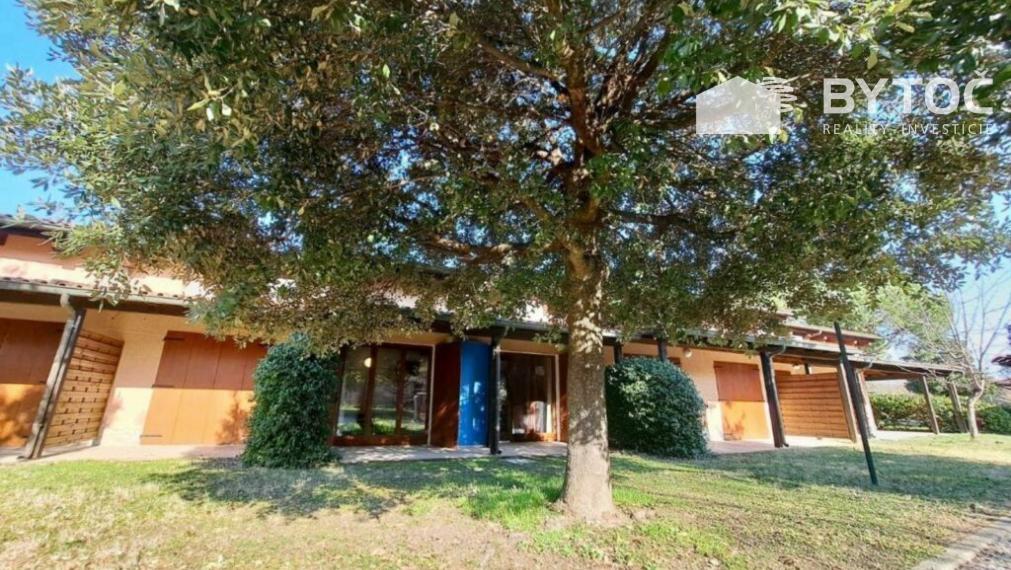 BYTOČ RK - radový 2-podl. mezonet v Taliansku - ostrov Grado