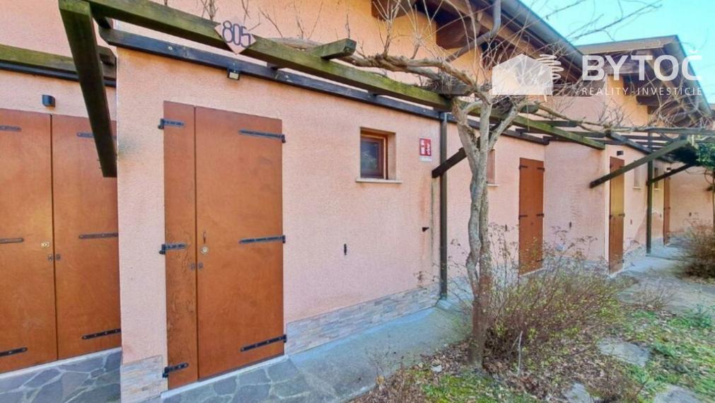 BYTOČ RK - radový 2-podl. mezonet v Taliansku - ostrov Grado