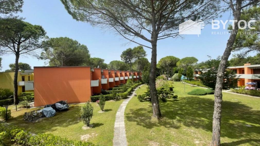 PREDANÉ! 2,5-izb. apartmán s terasou a parkovaním v Taliansku - Bibione
