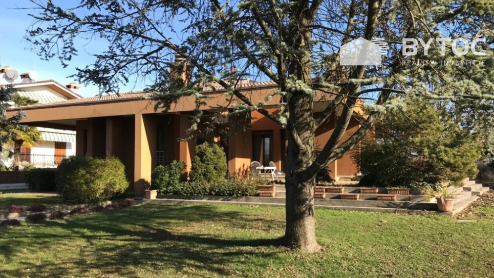 BYTOČ RK - samostatný 5-izb. RD v Taliansku neďaleko mora s krásnou záhradou 4.500 m2 - Fiumicello