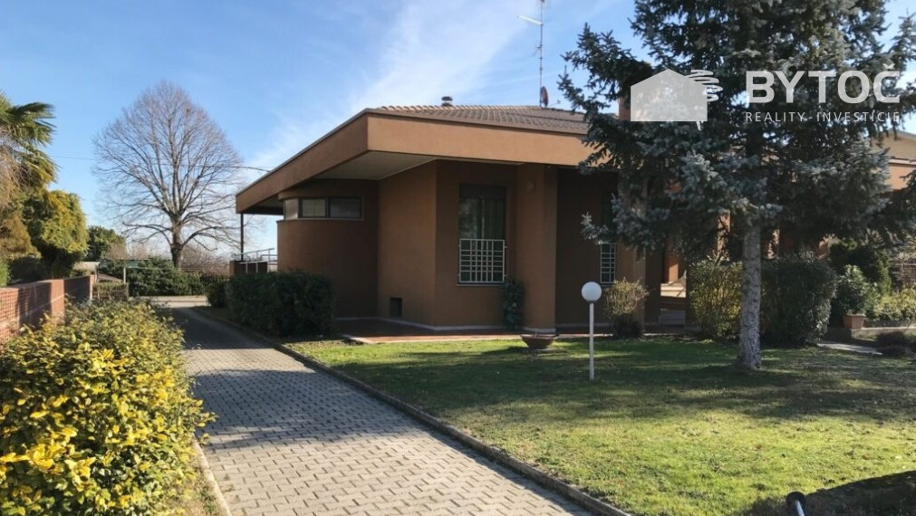 BYTOČ RK - samostatný 5-izb. RD v Taliansku neďaleko mora s krásnou záhradou 4.500 m2 - Fiumicello