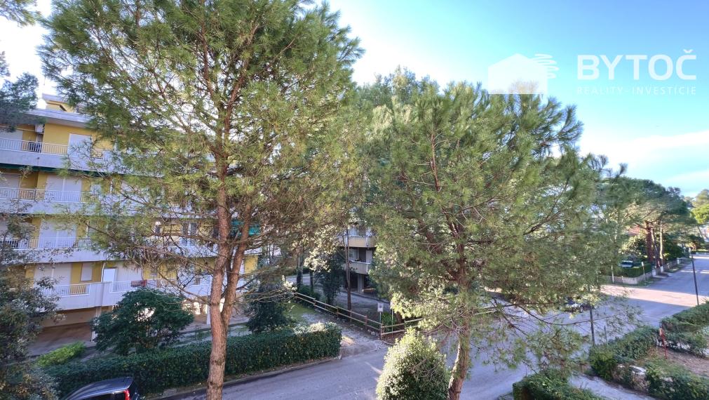 PREDANÉ! 2-izb. byt s terasou s parkovaním v Taliansku na ostrove Grado - Pineta