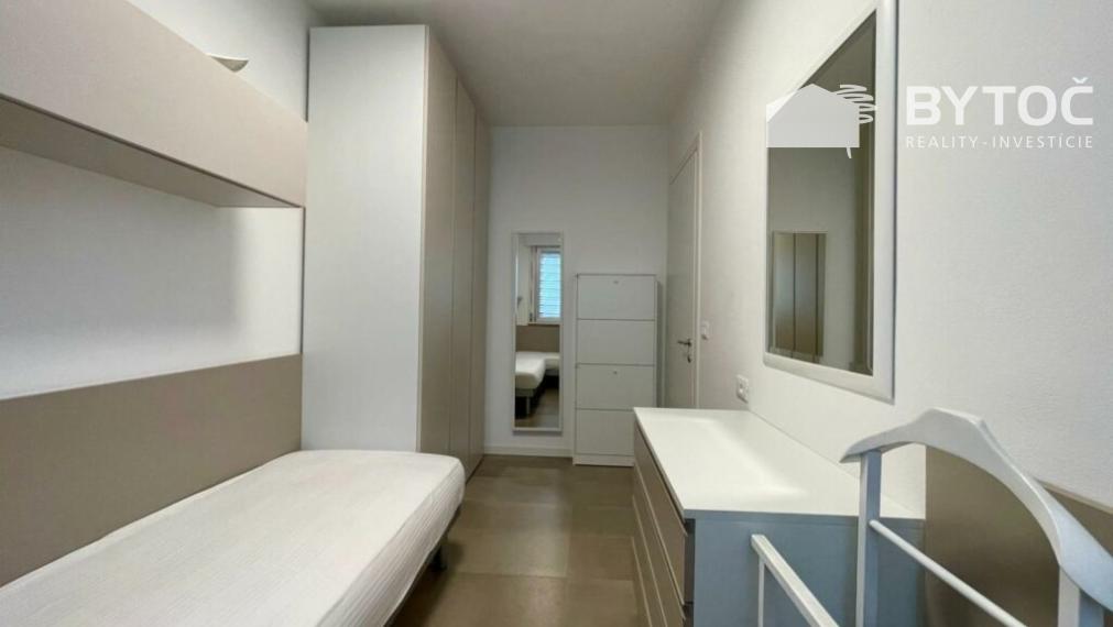 PREDANÉ! 3-izb. apartmán s terasou a parkovaním v Taliansku - Bibione