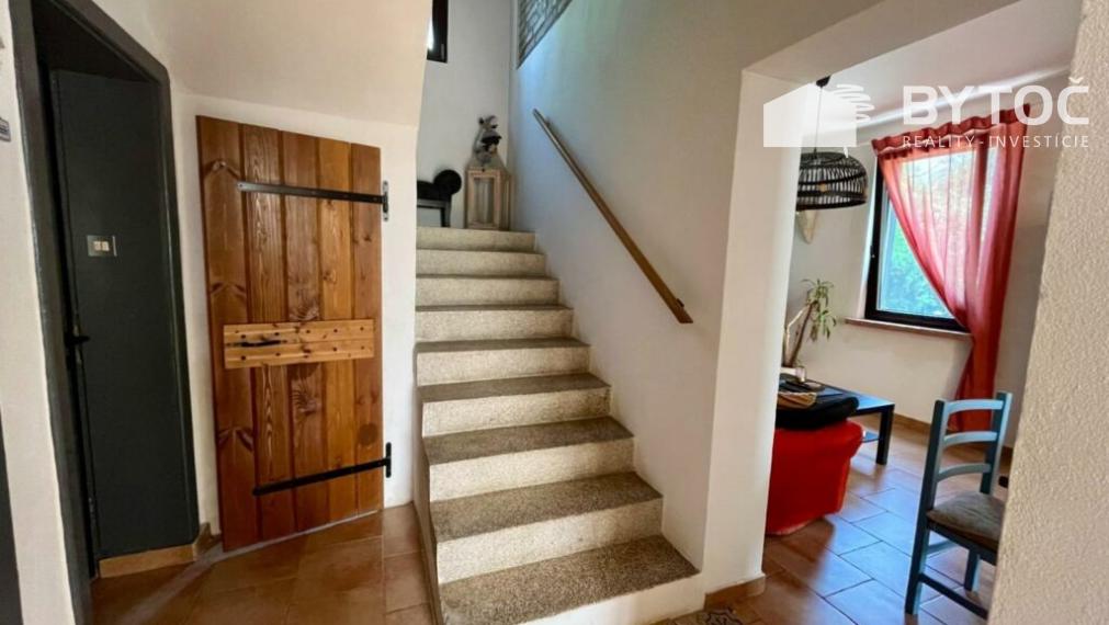 BYTOČ RK - samostatný 7-izb. RD v Taliansku neďaleko mora s krásnou záhradou 2.000 m2 - Fossalon