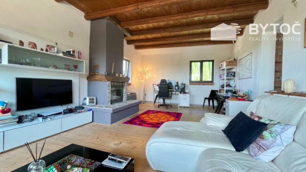 BYTOČ RK - samostatný 7-izb. RD v Taliansku neďaleko mora s krásnou záhradou 2.000 m2 - Fossalon