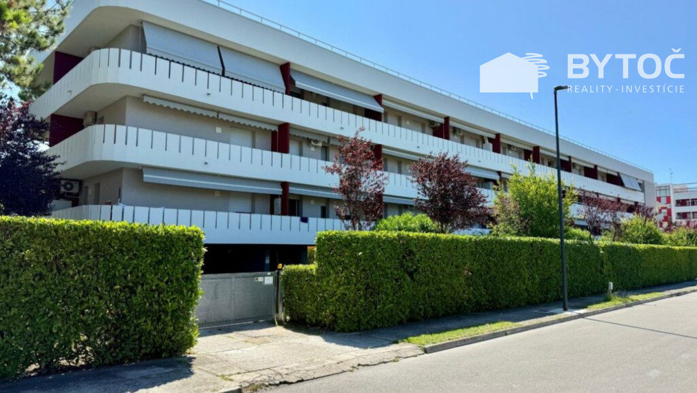 PREDANÉ!  Setlý 2-izb. apartmán s terasou a parkovaním v Taliansku Bibione