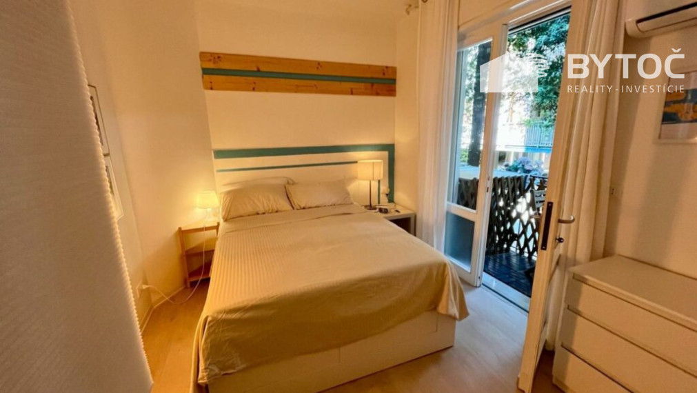 BYTOČ RK - 2-izb. byt s loggiou a 2x kúpeľňou v Taliansku na ostrove Grado - Pineta