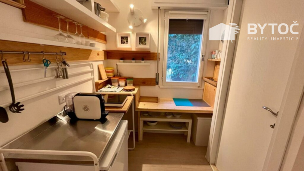 BYTOČ RK - 2-izb. byt s loggiou a 2x kúpeľňou v Taliansku na ostrove Grado - Pineta