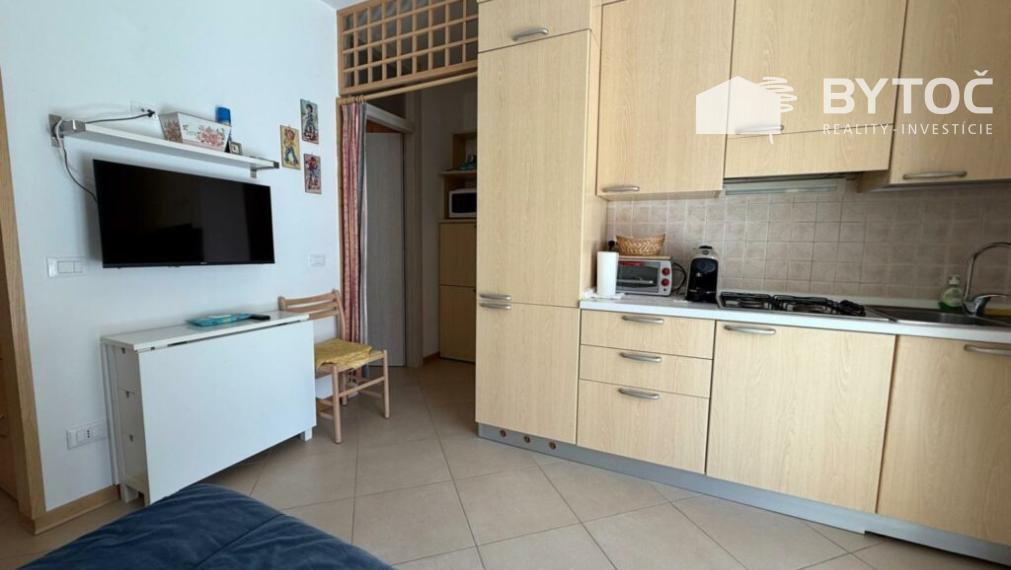 BYTOČ RK - zrekonštruovaný 2-izb. apartmán s terasou a parkovaním v Taliansku - Bibione
