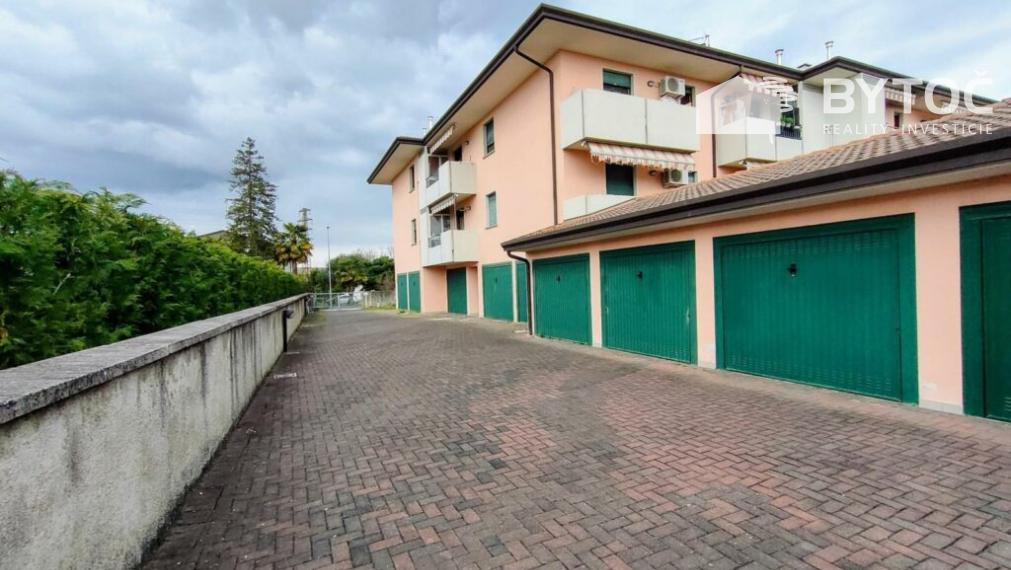 BYTOČ RK -  pekný 3-izb byt 94m2 s garážou, parkovaním a 2x terasou v Taliansku neďaleko pobrežia - Palazzolo dello Stella