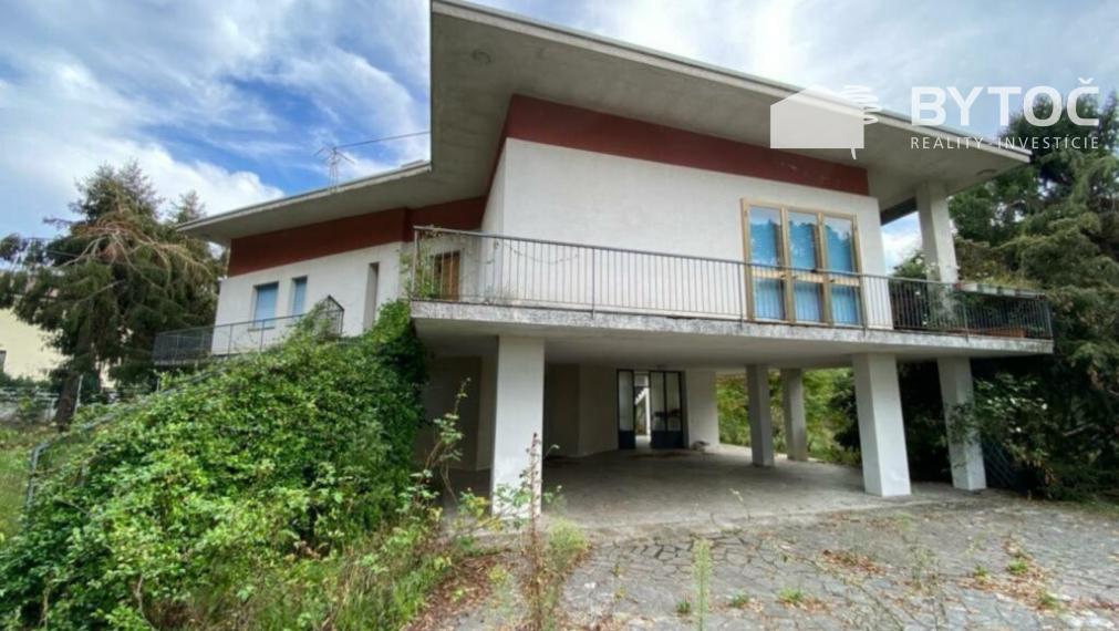 BYTOČ RK - 4-izb. RD v Taliansku neďaleko pobrežia s veľkým pozemkom 3600m2 - Porpetto