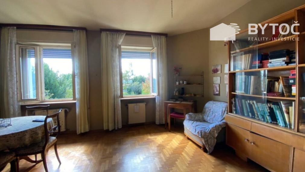 BYTOČ RK - 4-izb. RD v Taliansku neďaleko pobrežia s veľkým pozemkom 3600m2 - Porpetto