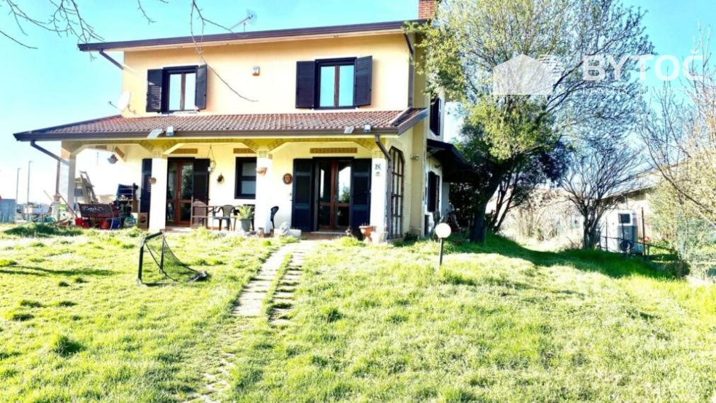BYTOČ RK - 5-izb. RD v Taliansku neďaleko pobrežia - Gradisca d'Isonzo