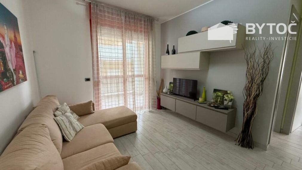 BYTOČ RK - zrekonštruovaný 3-izb. apartmán s terasou a garážou v Taliansku - Bibione