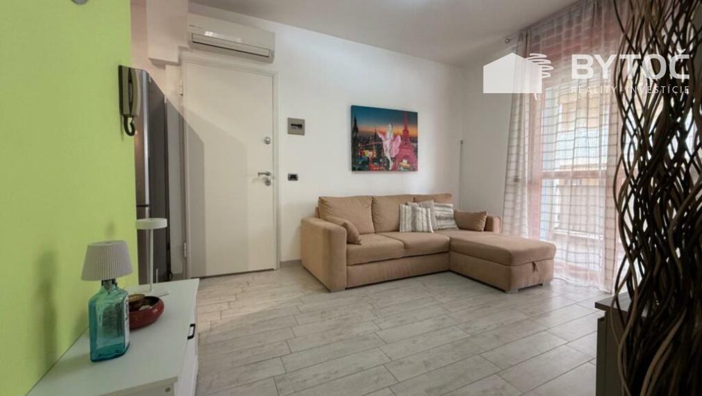 BYTOČ RK - zrekonštruovaný 3-izb. apartmán s terasou a garážou v Taliansku - Bibione