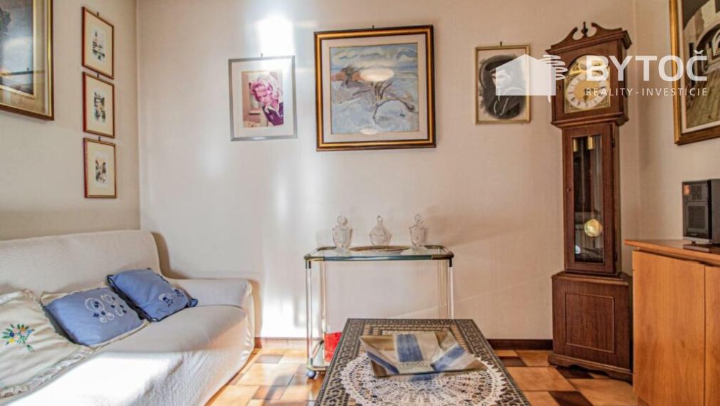 BYTOČ RK - 4-izb. mestský dom v Taliansku pri lagúne neďaleko letoviska Lignano - Marano Lagunare