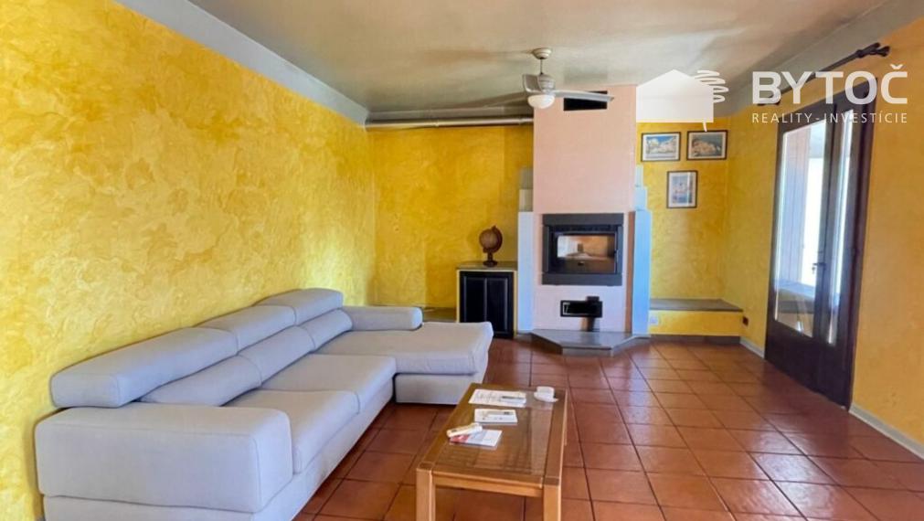 BYTOČ RK -  veľký 4-izb byt 148m2 s garážou a terasou v Taliansku neďaleko pobrežia - Muzzana del Turgnano