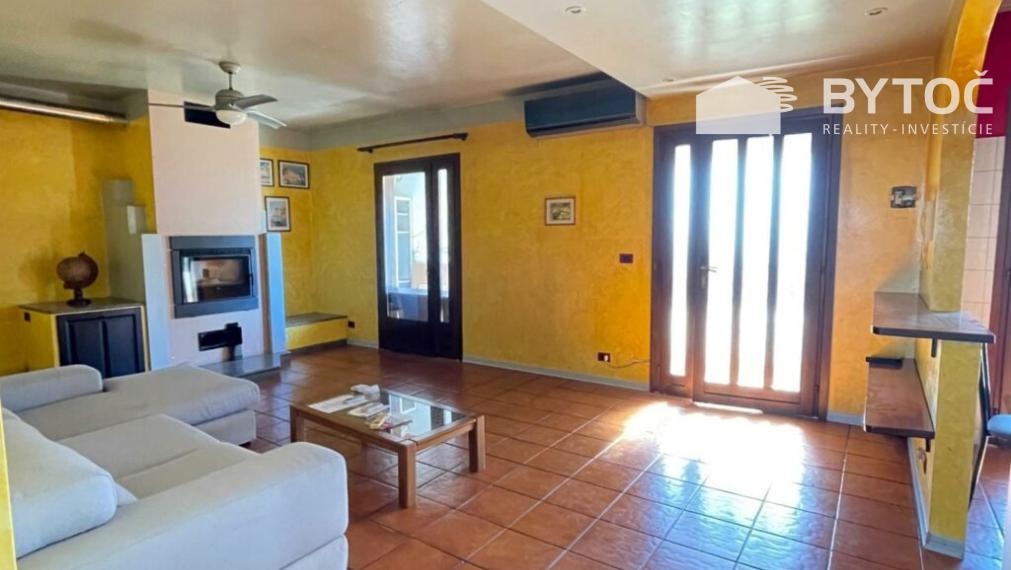 BYTOČ RK -  veľký 4-izb byt 148m2 s garážou a terasou v Taliansku neďaleko pobrežia - Muzzana del Turgnano