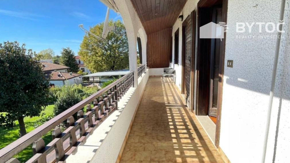 BYTOČ RK -  veľký 4-izb byt 148m2 s garážou a terasou v Taliansku neďaleko pobrežia - Muzzana del Turgnano