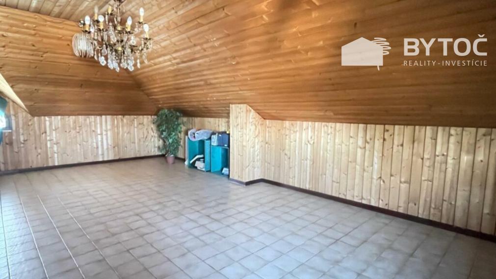 BYTOČ RK -  veľký 4-izb byt 148m2 s garážou a terasou v Taliansku neďaleko pobrežia - Muzzana del Turgnano