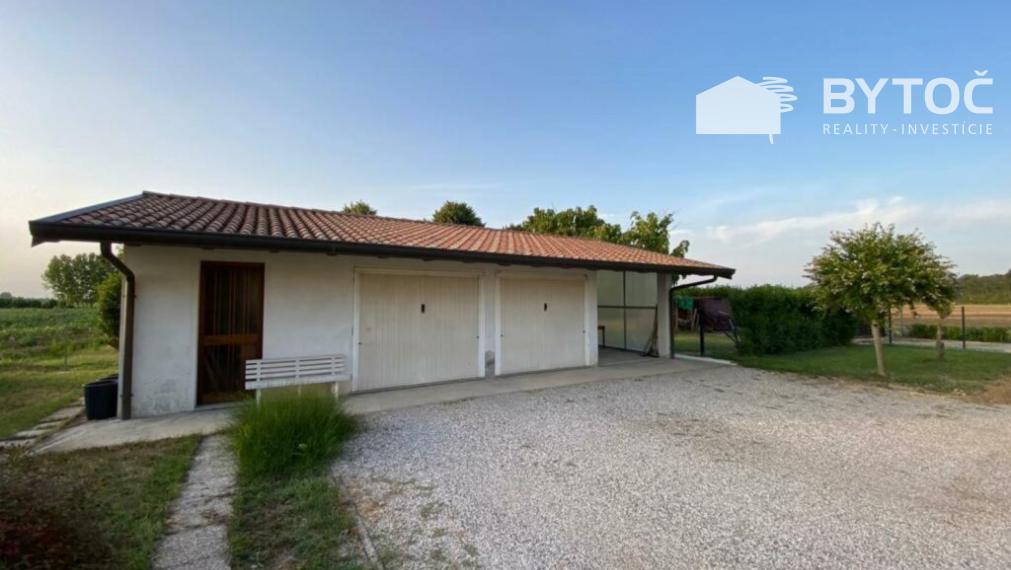 BYTOČ RK - 5-izb. RD s 2-garážou a veľkým pozemkom v Taliansku neďaleko pobrežia - Carlino