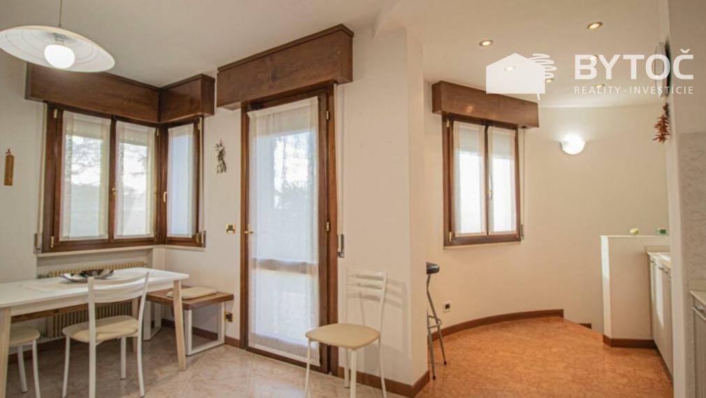 BYTOČ RK - 5-izb. RD s 2-garážou a veľkým pozemkom v Taliansku neďaleko pobrežia - Carlino