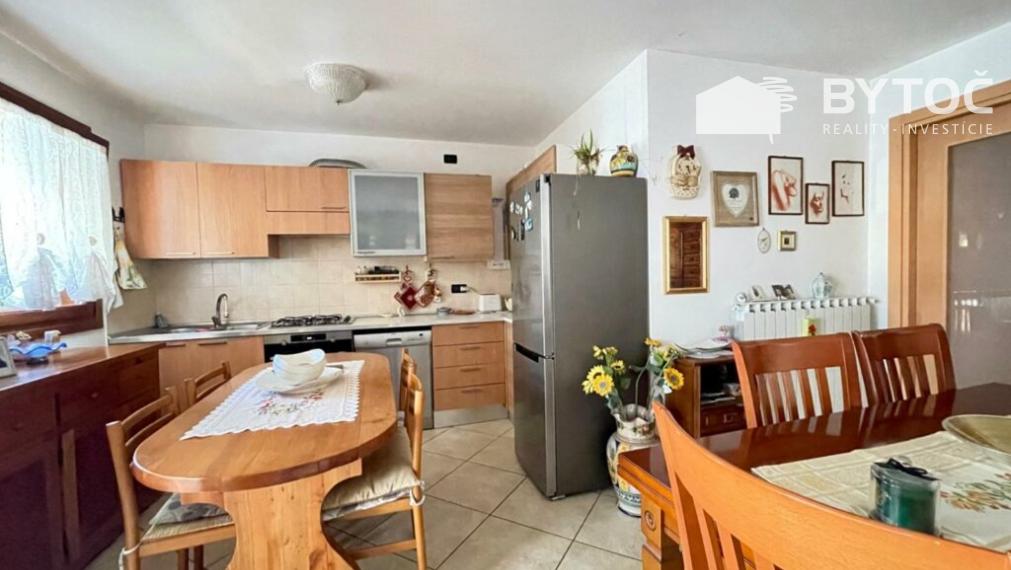 BYTOČ RK -  veľký 3-izb byt 96m2 s 2x terasou a parkovaním v Taliansku neďaleko pobrežia - Latisana