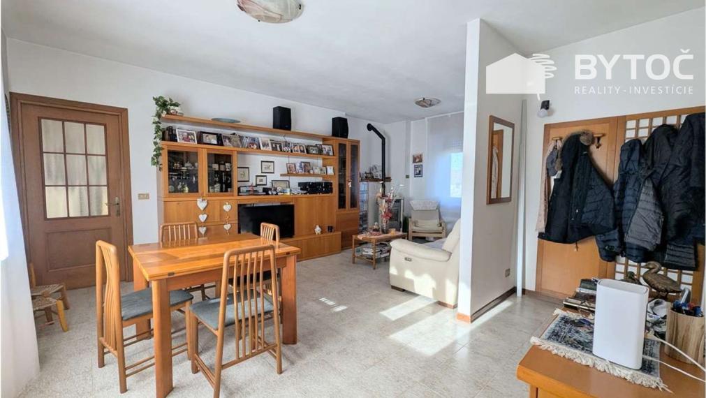 BYTOČ RK - Pekný 3-izb byt 122m2 s terasou, záhradou a parkovaním v Taliansku pri ostrove Grado - Fiumicello!