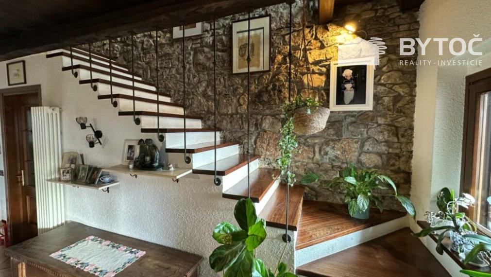 BYTOČ RK - krajný 3-izb. RD v Taliansku neďaleko pobrežia - Monfalcone