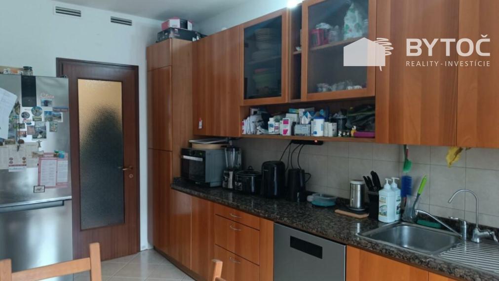 BYTOČ RK - veľký 3-izb. byt 113m2 s 2x terasou a garážou v Taliansku neďaleko pobrežia - Staranzano