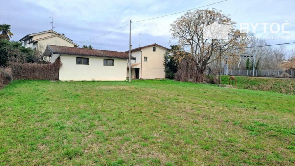 BYTOČ RK - samostatný 3-izb. RD v Taliansku neďaleko pobrežia - Latisana