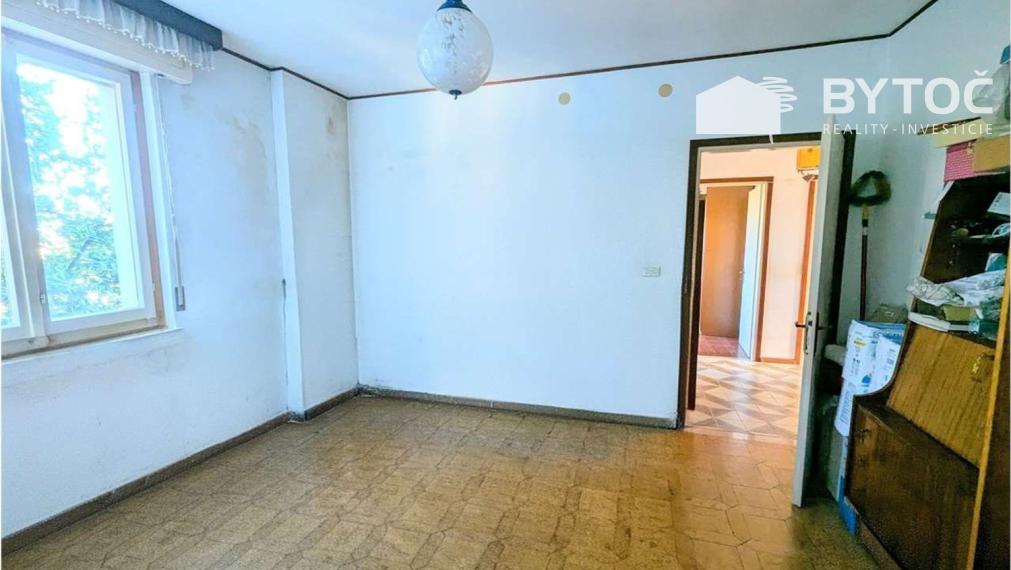 BYTOČ RK - vidiecky 4-izb. RD v Taliansku neďaleko mora s pozemkom 1.080 m2 - Fiumicello