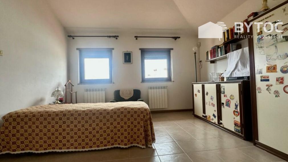 BYTOČ RK - samostatná vila s dvomi bytmi v Taliansku neďaleko pobrežia - Staranzano