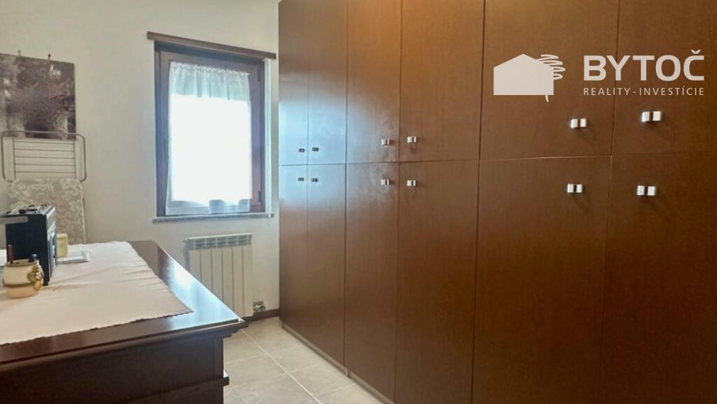 BYTOČ RK - samostatná vila s dvomi bytmi v Taliansku neďaleko pobrežia - Staranzano