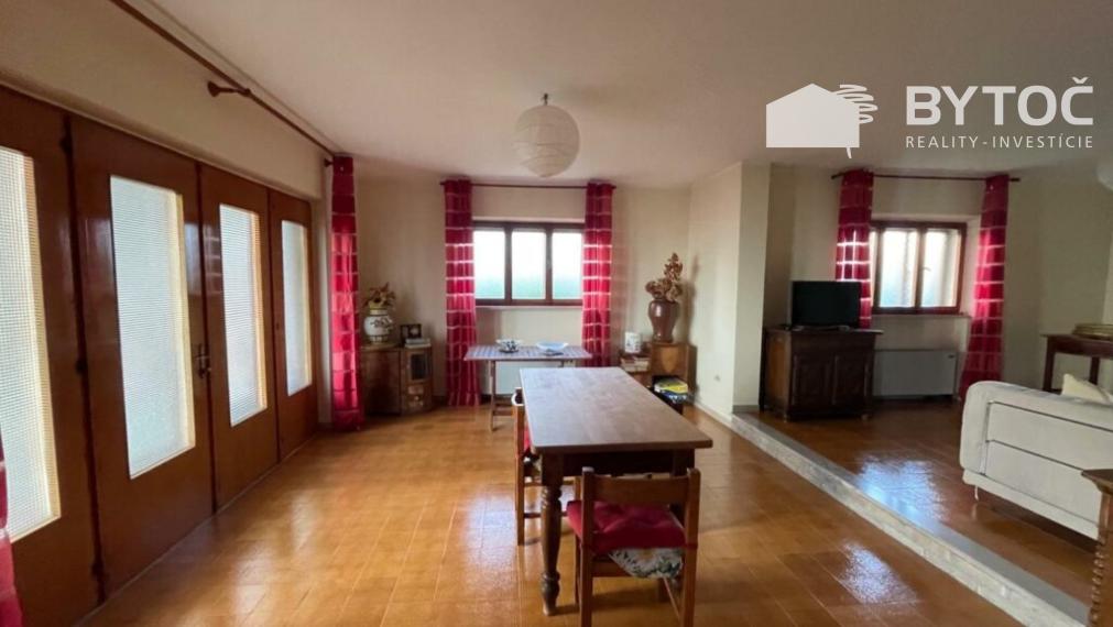 BYTOČ RK - samostatný 5-izb. RD so záhradou v Taliansku neďaleko pobrežia - Palazzolo dello Stella